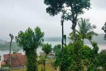 ホテル Karapuzha Water Scapes
