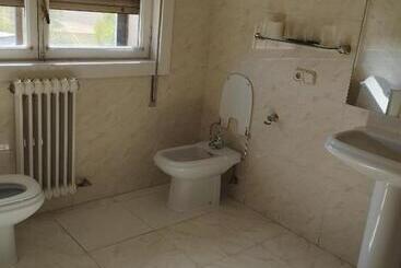 بنسيون Hostal El Mirador De Barasoain