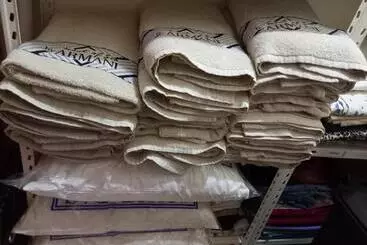 پانسیون Nifa House