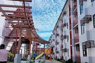 민박 Castle Place Condo Staycation Marilao