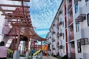 Nocleg ze śniadaniem Castle Place Condo Staycation Marilao