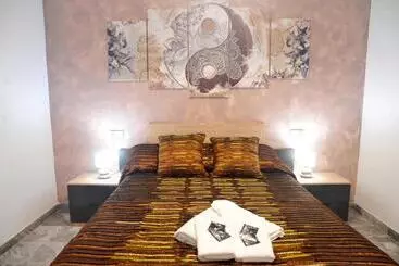 Bed and Breakfast River Dreams