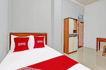 Hotel Oyo 91960 Fariza House Syariah