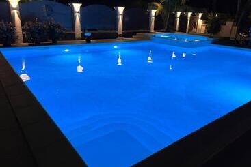 Aparthotel Villa Aquamarina Pavoncella Rossa