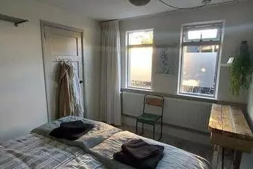 تختخواب و صبحانه B En B Sluisje 1818