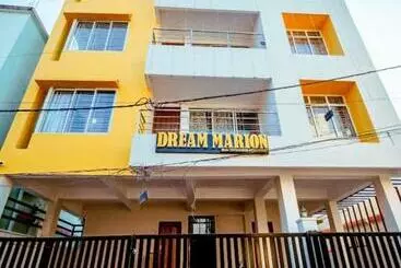 ホテル Dream Marion