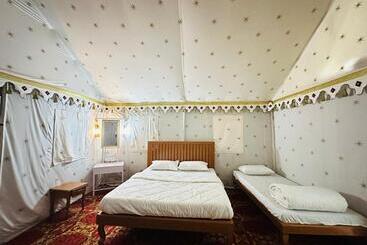 Modhera Sunrise Resort   Tents Bhungas Jungle Restaurants & Candlelight Dining