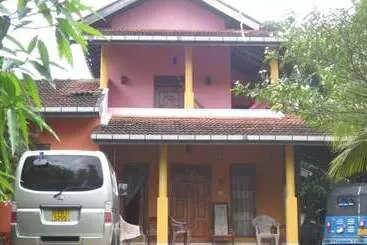 ペンション Ranith Villa In Tangalle, Sri Lanka Located 800 M From Goyambokka Beach