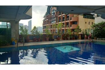 Hotel Capital O 914 Makati Palace