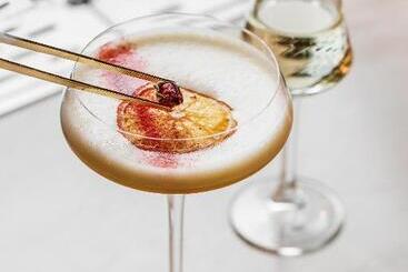 هتل Adagio Kyiv Beresteiska