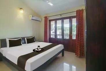 Hotel Capital O Varca Holiday Suites