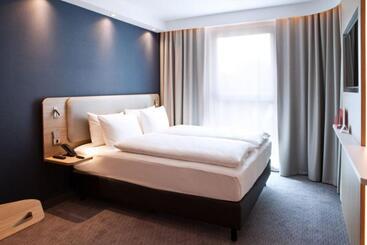 هتل Holiday Inn Express & Suites Basel Allschwil, An Ihg