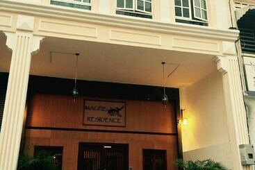 ホテル The Century Residence