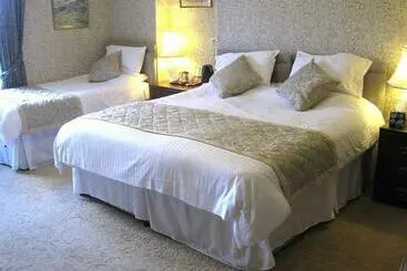 住宿加早餐  Court Barn Country House