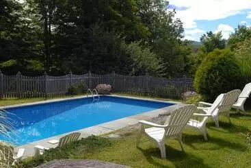 Aamiaismajoitus (B&B) Deerhill Inn