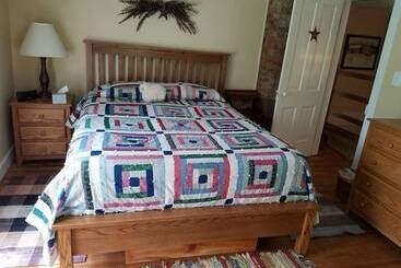 Bed and Breakfast Rainbow Ridge Farms