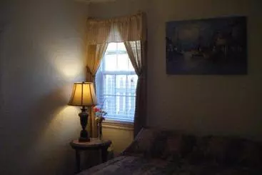 פנסיון Moffett House Inn