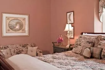 Wayside Inn Bed And Breakfast