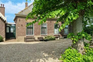 Bed and Breakfast Het Voorhuis Boerderij Hoeve Vrede Best