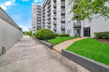 Aparthotel Fabulous Resort Condo With Heated Pool!