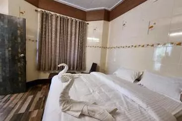 Hotelli Hk Grand Inn