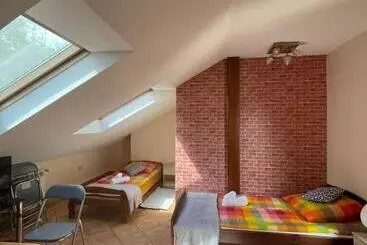 ホテル Restauracja Rozmarzyn