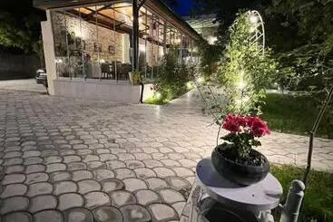 هتل Sheki Hilal Boutigue