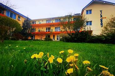 پانسیون Vila Oranj