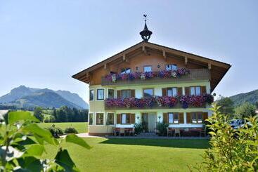 Bio Bauernhof Bachangerhof