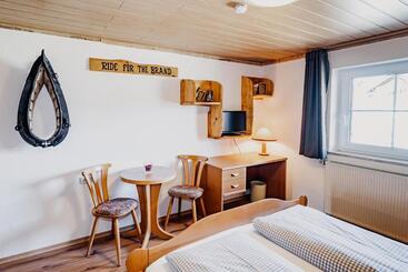 Landhotel Zum Matthiasl