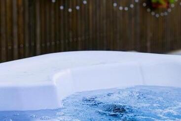 بنسيون Cozy House Bohot Relax, къща за гости бохот релакс