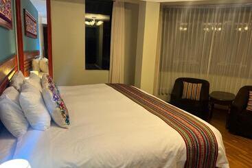 Chinchero Boutique Hotel & Tours