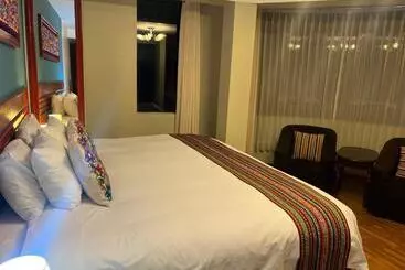 Chinchero Boutique Hotel & Tours