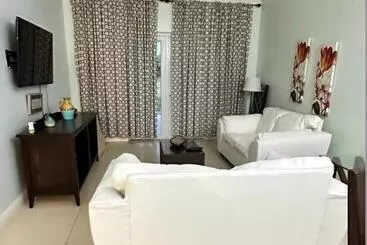هتل آپارتمان Jamnick Vacation Rentals   Richmond, St Ann, Jamaica
