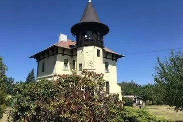 Hotel Penzion Vila E Landisch