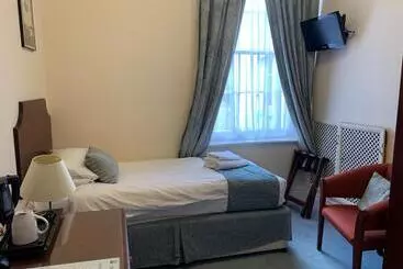 Nocleg ze śniadaniem Peregrine House