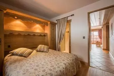 Отель Cgh Residences & Spas Les Cimes Blanches