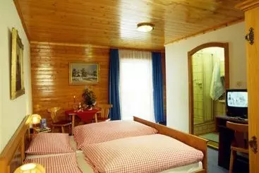 فندق Pension Laura