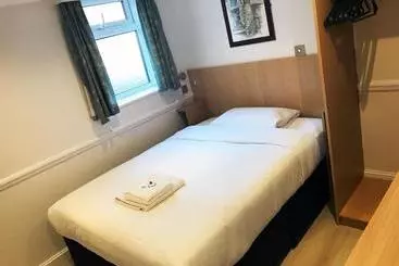 ペンション Brentwood Guest House