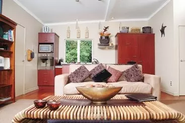 ツーリストアパートメント Sanctuary Palms