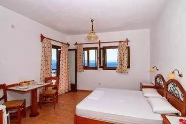 فندق Diplomats Holidays