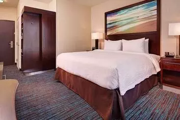 Отель Fairfield Inn & Suites By Marriott San Diego Carlsbad