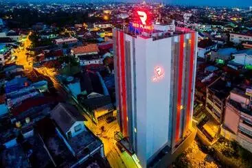 ホテル Red Planet Palembang