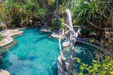 فندق Sunrise Resort