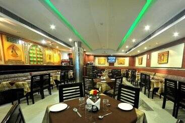 Отель Jullundur