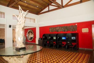 هتل Royal Decameron Punta Sal   All Inclusive