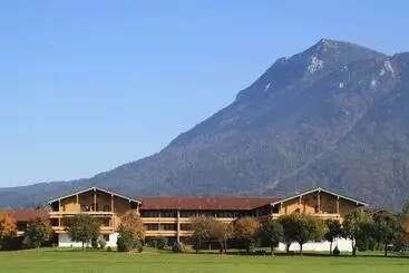 ツーリストアパートメント Chiemgau Appartements