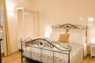 בית מלון כפרי Antica Residenza Montereano