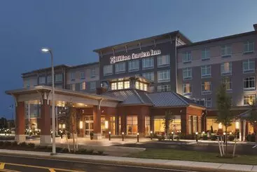 Отель Hilton Garden Inn Boston Logan Airport