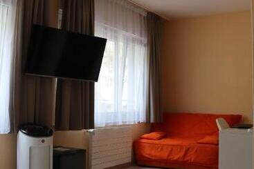 Szálloda Hôtel Elite